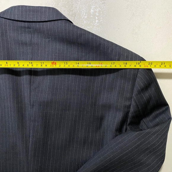 John Varvatos Star Men Delancy Pinstripe Wool Blazer Gray, 44R - Picture 14 of 15